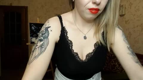 Snapshot of vanillamuffin chatting on 01/23/25, 04:48 VanillaMuffin online show from 01/23/25, 04:48