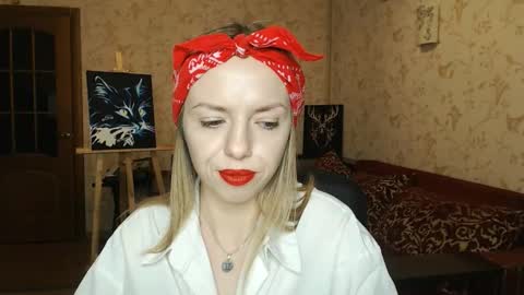 Snapshot of vanillamuffin chatting on 01/25/25, 10:08 VanillaMuffin online show from 01/25/25, 10:08