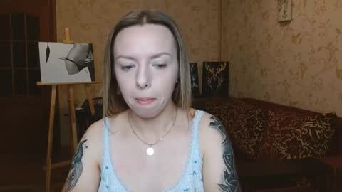 Snapshot of vanillamuffin chatting on 09/21/25, 05:53 VanillaMuffin online show from 09/21/25, 05:53