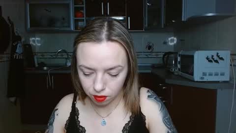 Snapshot of vanillamuffin chatting on 11/06/25, 01:23 VanillaMuffin online show from 11/06/25, 01:23