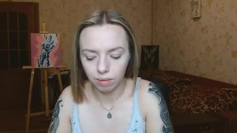 Snapshot of vanillamuffin chatting on 11/10/25, 08:02 VanillaMuffin online show from 11/10/25, 08:02