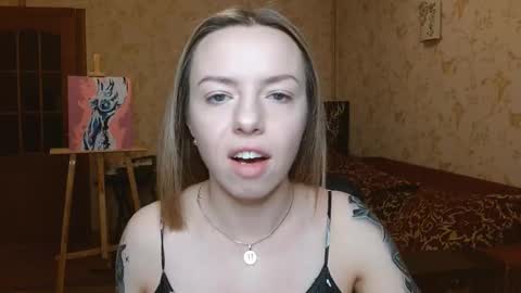 Snapshot of vanillamuffin chatting on 11/17/25, 06:52 VanillaMuffin online show from 11/17/25, 06:52