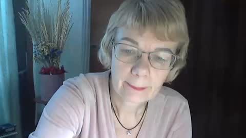 Vanillaxcreamy online show from 02/02/25, 11:51