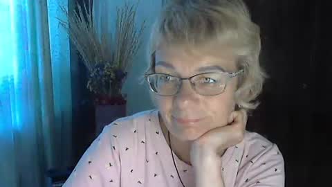 Vanillaxcreamy online show from 10/02/25, 01:18