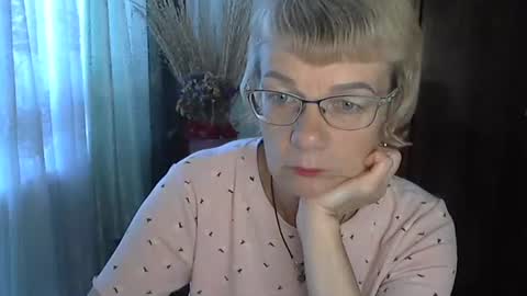 Vanillaxcreamy online show from 10/09/25, 10:13