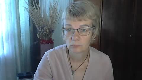 Vanillaxcreamy online show from 10/14/25, 08:26