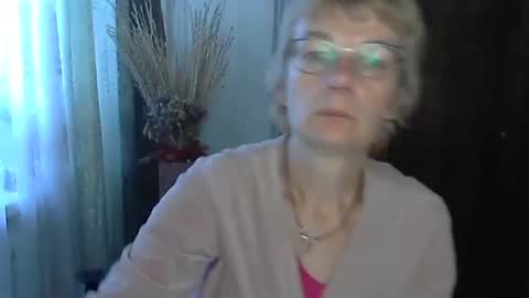 Vanillaxcreamy online show from 10/30/25, 09:55