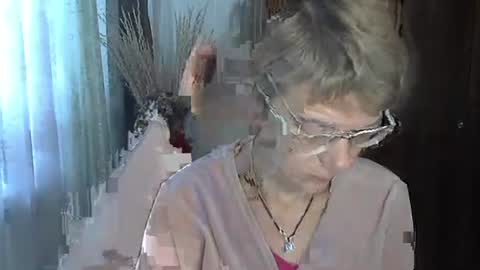 Vanillaxcreamy online show from 11/15/25, 06:44