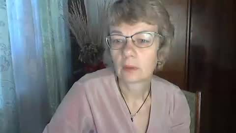 Vanillaxcreamy online show from 11/30/25, 08:40