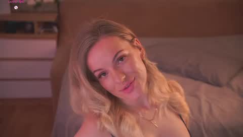 Sophie online show from 07/13/26, 10:45
