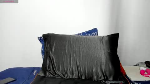 Van online show from 03/10/25, 06:01