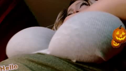 Snapshot of vanne_amet chatting on 10/09/25, 11:25 free follow me online show from 10/09/25, 11:25