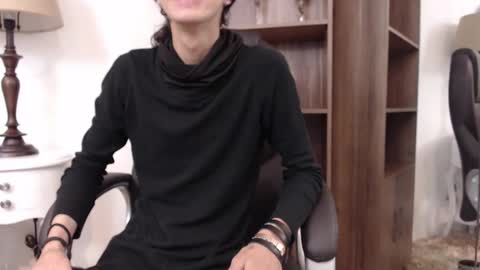 Snapshot of vannellope_roberts chatting on 04/10/26, 11:48 Vannellope online show from 04/10/26, 11:48