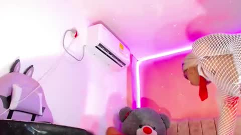 Snapshot of vannesa01 chatting on 01/19/25, 02:47 vannesa01 online show from 01/19/25, 02:47