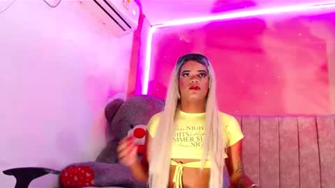 Snapshot of vannesa01 chatting on 01/19/25, 07:04 vannesa01 online show from 01/19/25, 07:04