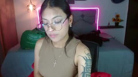 Snapshot of vannesweet_ chatting on 05/24/26, 08:47 vane online show from 05/24/26, 08:47