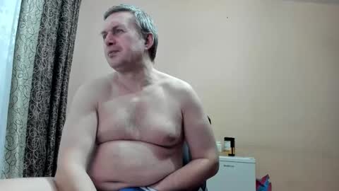 vano_822 online show from 02/16/26, 10:06