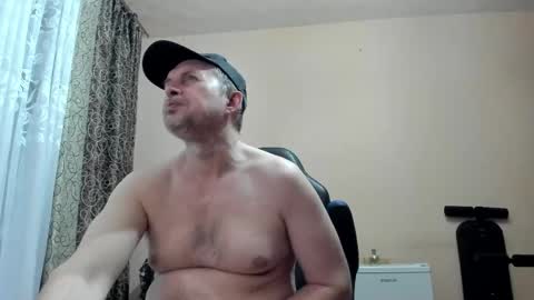 vano_822 online show from 05/14/26, 06:37