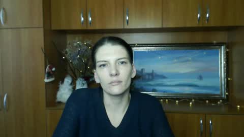Snapshot of vanrey_ chatting on 02/24/25, 10:48 Vanessa online show from 02/24/25, 10:48