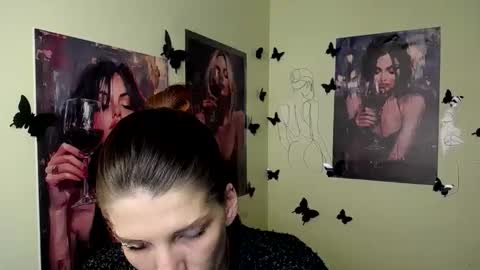 Snapshot of vanrey_ chatting on 03/03/25, 07:32 Vanessa online show from 03/03/25, 07:32