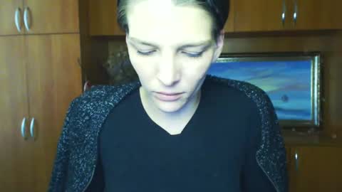 Snapshot of vanrey_ chatting on 03/05/25, 10:55 Vanessa online show from 03/05/25, 10:55