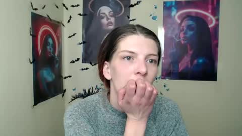 Snapshot of vanrey_ chatting on 03/06/25, 07:47 Vanessa online show from 03/06/25, 07:47