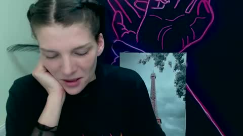 Snapshot of vanrey_ chatting on 03/12/25, 09:44 Vanessa online show from 03/12/25, 09:44