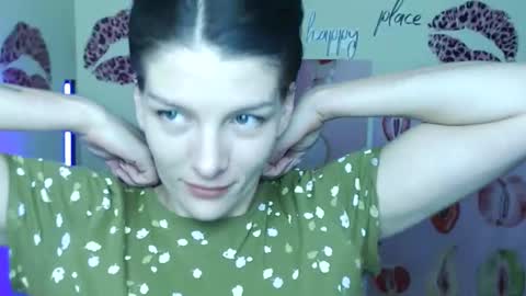 Snapshot of vanrey_ chatting on 11/15/25, 07:16 Vanessa online show from 11/15/25, 07:16