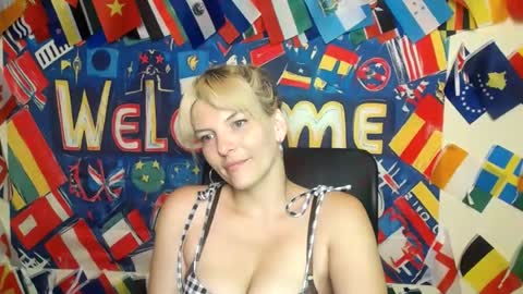 Snapshot of vanrey_ chatting on 07/09/26, 07:01 Vanessa online show from 07/09/26, 07:01