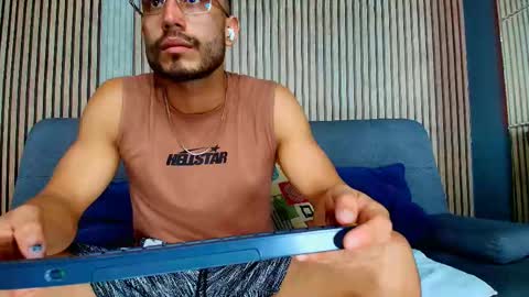 Vans Ross online show from 02/05/26, 07:18