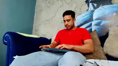 Snapshot of vans_ross chatting on 06/08/26, 01:55 Vans Ross online show from 06/08/26, 01:55