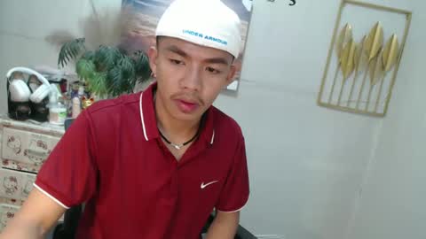 Snapshot of vanxxx2005 chatting on 02/16/25, 09:27 vanxxx2005 online show from 02/16/25, 09:27