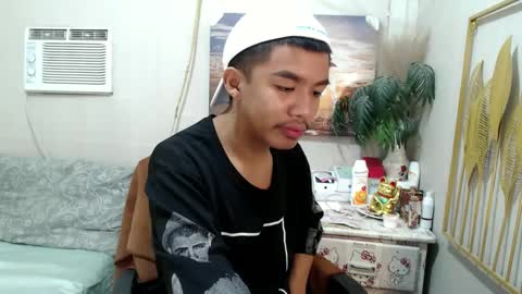 Snapshot of vanxxx2005 chatting on 03/02/25, 12:22 vanxxx2005 online show from 03/02/25, 12:22