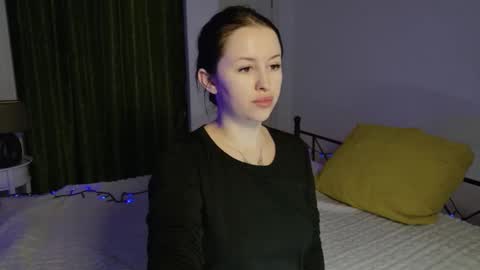 vaolietkat online show from 02/18/26, 06:42