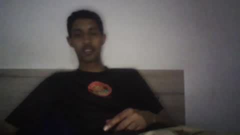 vara_virgem online show from 12/24/24, 10:49