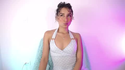 varenka_ivanova22 online show from 01/13/26, 08:41