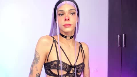  Varya Ferreira - independent model  online show from 10/08/25, 12:58