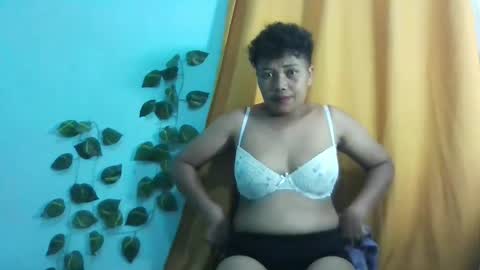 Snapshot of vayannah chatting on 05/31/26, 12:12 Vayannah online show from 05/31/26, 12:12