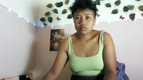 Snapshot of vayannah chatting on 06/14/26, 07:32 Vayannah online show from 06/14/26, 07:32