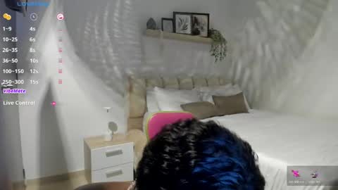 Hi Im Vayolet online show from 05/18/26, 08:36