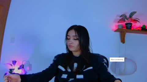 Snapshot of vayolett_dakotta chatting on 10/12/25, 12:53 Vayolett online show from 10/12/25, 12:53