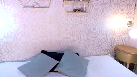 Vaythiare online show from 07/06/26, 07:49