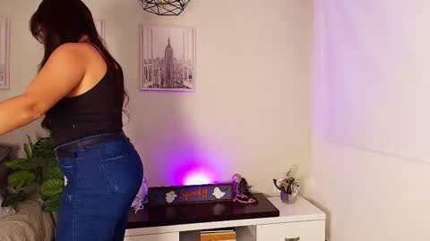 Victoria online show from 10/30/25, 11:11