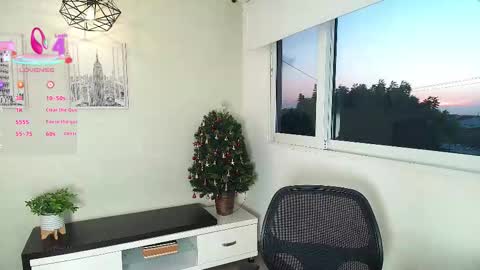 Victoria online show from 11/26/25, 11:00