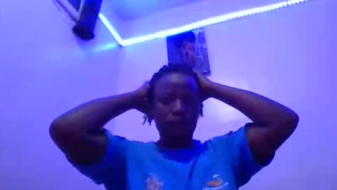 Vee tommy online show from 04/17/26, 02:47