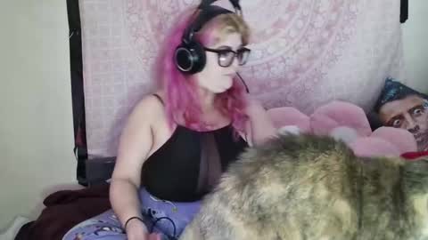 Veronica Lehane online show from 12/16/24, 07:48