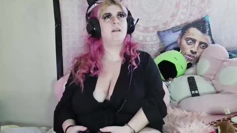 Veronica Lehane online show from 01/05/25, 06:02