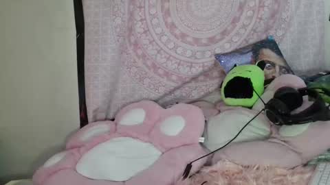 Veronica Lehane online show from 01/06/25, 03:19