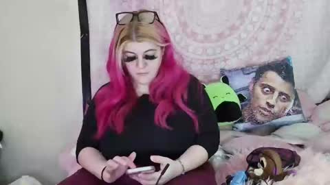 Veronica Lehane online show from 01/18/25, 12:47