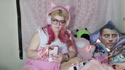 Veronica Lehane online show from 03/04/25, 10:16